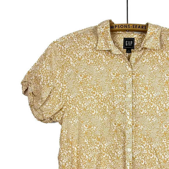 GAP  Small Yellow Button Up Short Sleeve Top Animal Print 100% Cotton Preppy - Picture 2 of 5
